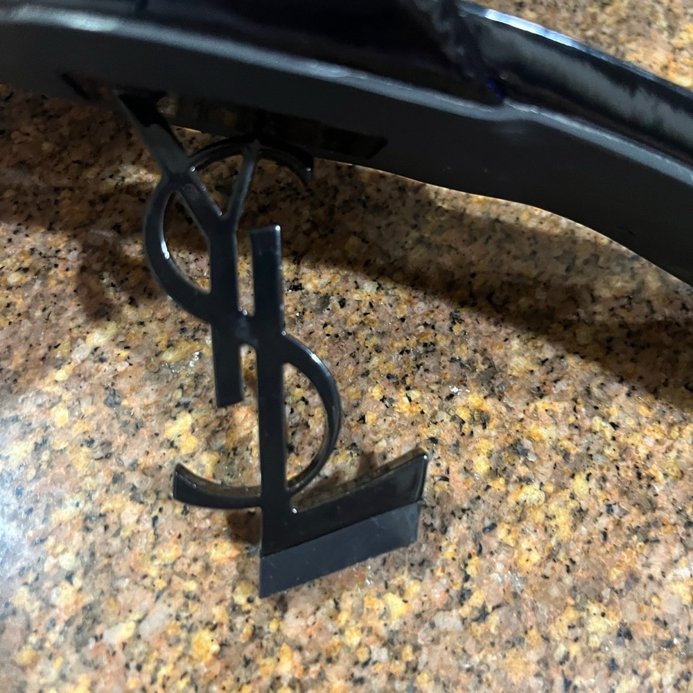 Saint Laurent Black Patent Leather Heels - Picture 8 of 10